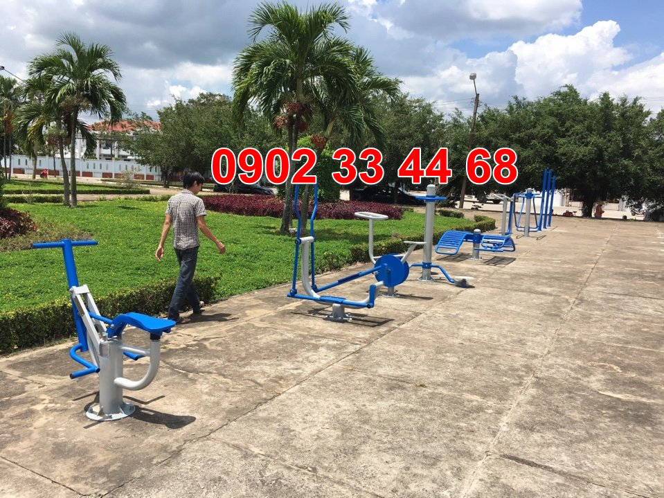 DỤNG CỤ THỂ THAO NGOÀI TRỜI:Tập thể dục ở Khu công cộng - 01
