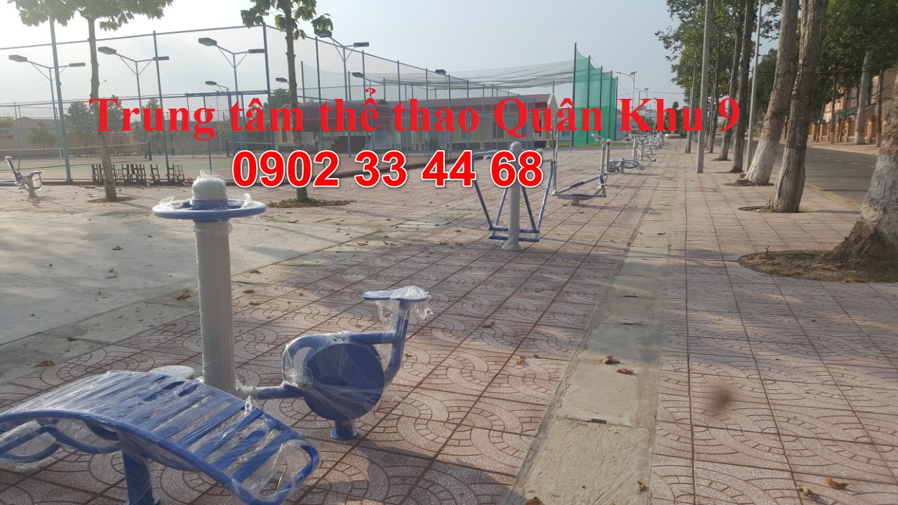 Dụng cụ thể dục nơi công cộng 