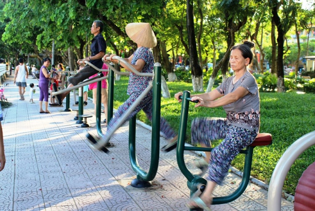 Cách chọn máy đi bộ trên không